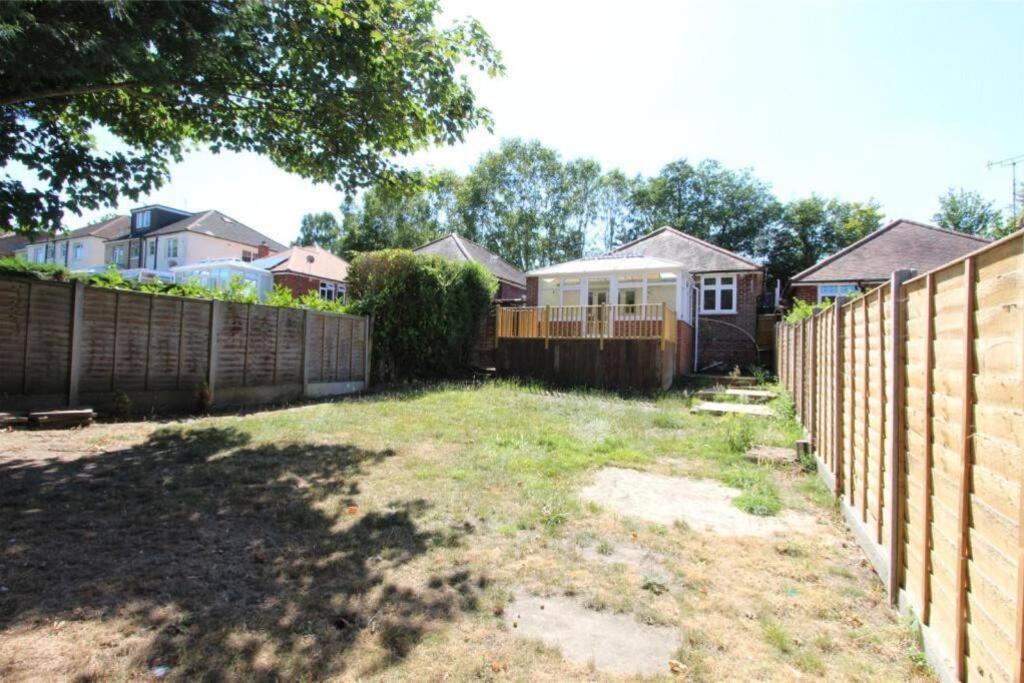 Accessible 3-Bedroom Bungalow With Patio +Driveway Southampton Esterno foto