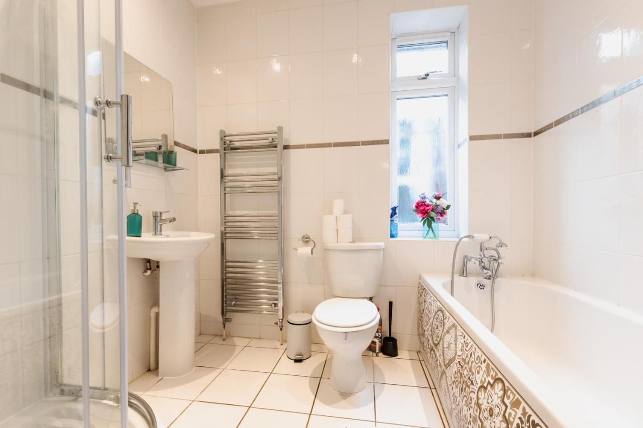 Accessible 3-Bedroom Bungalow With Patio +Driveway Southampton Esterno foto