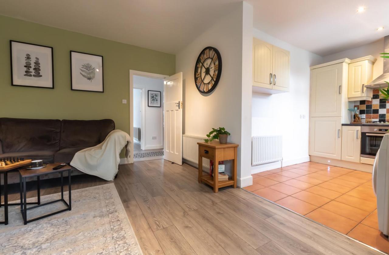 Accessible 3-Bedroom Bungalow With Patio +Driveway Southampton Esterno foto